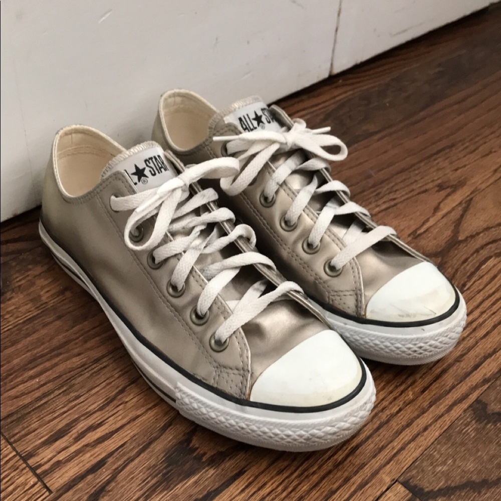 Gold Converse size 8.5